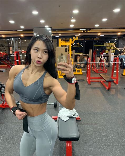 find images of fit asian girls here